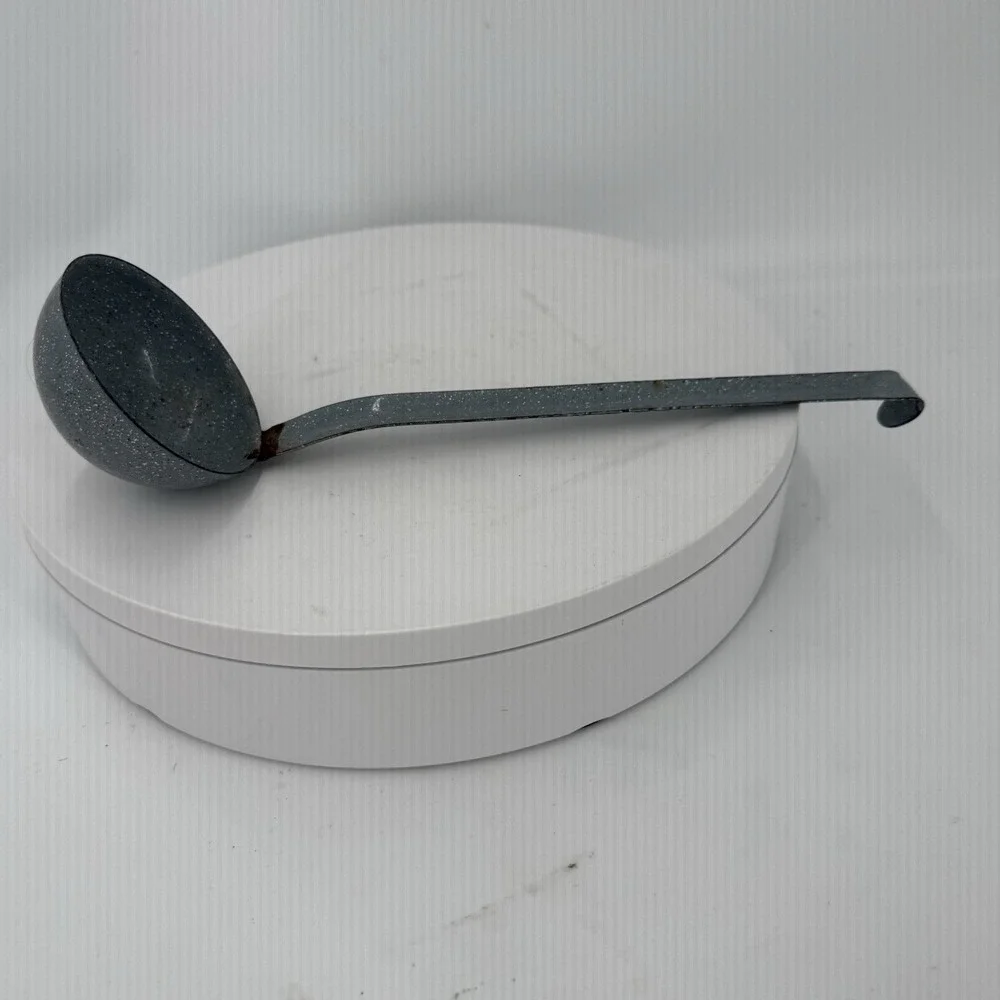 Vtg Gray Speckled Graniteware Enamel Ladle Long Hook Handle Primitive Kitchen